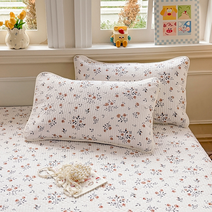 91家纺网 家纺一手货源 找家纺 大元 2025新款A类数码印花朴棉夹棉床盖老粗布床盖双面可用 小花朵朵