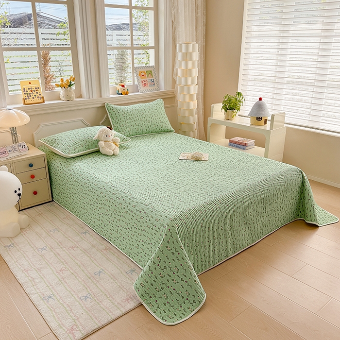 91家纺网 家纺一手货源 找家纺 大元 2025新款A类数码印花朴棉夹棉床盖老粗布床盖双面可用 绿花枝