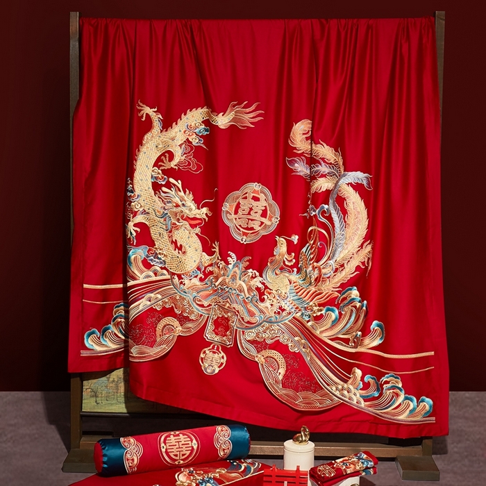 91家纺网 家纺一手货源 找家纺 布乐意 2025新款全棉长绒棉贡缎提花全工艺喷气重工新中式绣花大红婚庆四件套多件套直播龙凤祥瑞