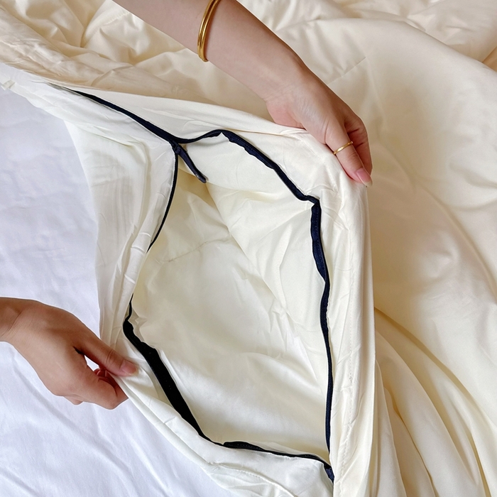 91家纺网 家纺一手货源 找家纺 兜米家居 2025新款深睡被Pro拉链款二合一控温四季被可机洗被子被芯 云朵白