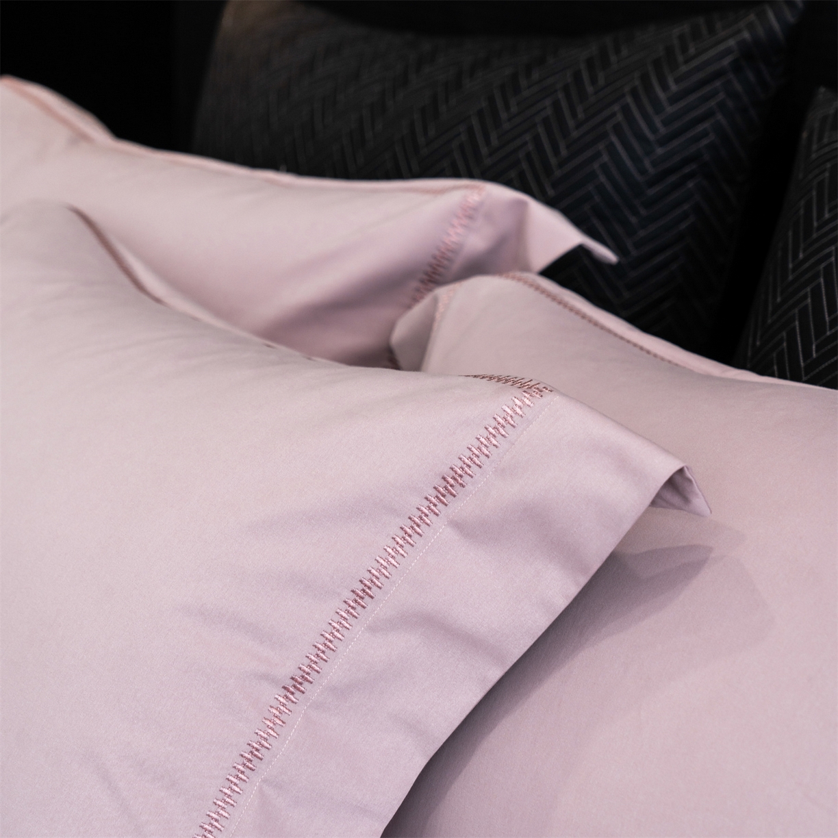 91家纺网 家纺一手货源 找家纺 （总）鼎飞家纺 2025新款秋冬全棉加厚磨毛刺绣四件套-柏林