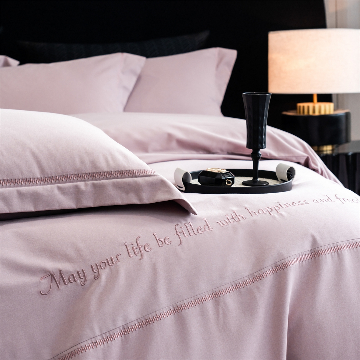 91家纺网 家纺一手货源 找家纺 （总）鼎飞家纺 2025新款秋冬全棉加厚磨毛刺绣四件套-柏林