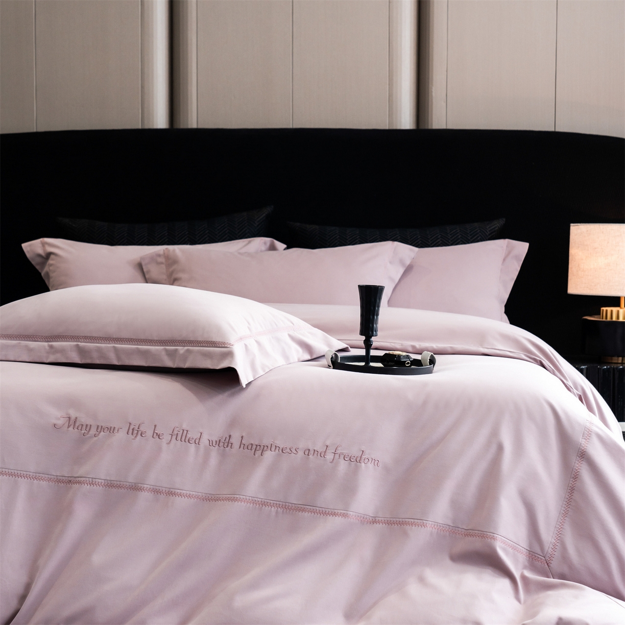 91家纺网 家纺一手货源 找家纺 （总）鼎飞家纺 2025新款秋冬全棉加厚磨毛刺绣四件套-柏林