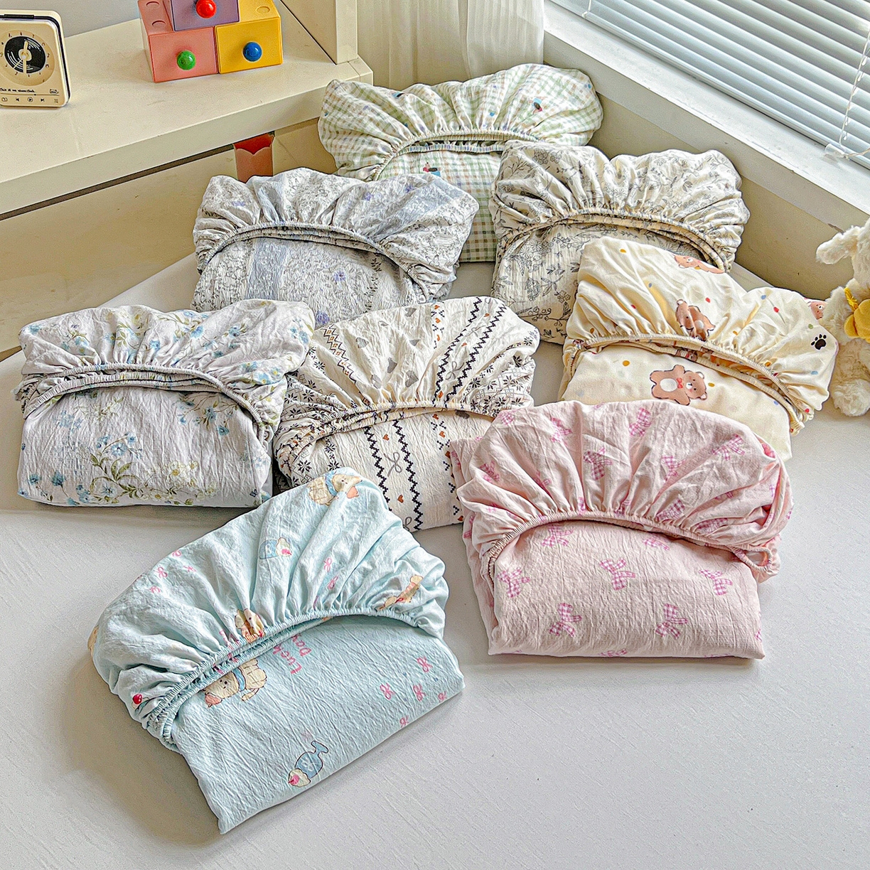 91家纺网 家纺一手货源 找家纺 （总）格真 2025秋冬新款110克高克重提花加厚皱皱纱双层纱印花单床笠