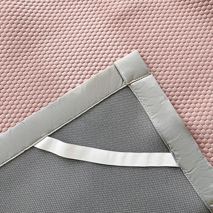 91家纺网 家纺一手货源 找家纺 小叮当家纺仓储工厂店 2025新款冰豆豆贴布绣八宝熊系列绑带床席款（场景一） 绑带款-八宝熊-粉