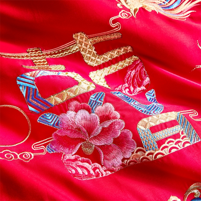 91家纺网 家纺一手货源 找家纺 布乐意 2025新款全棉长绒棉贡缎提花全工艺喷气重工新中式绣花大红婚庆四件套多件套直播龙姿凤彩