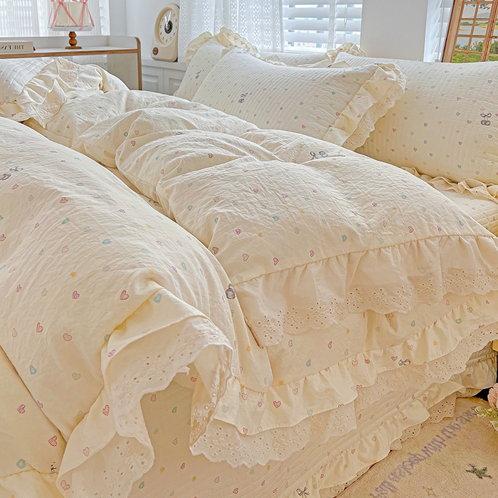 91家纺网 家纺一手货源 找家纺 梦莱斯 2025新款田园碎花纯棉花边四件套-床盖款 恋爱季