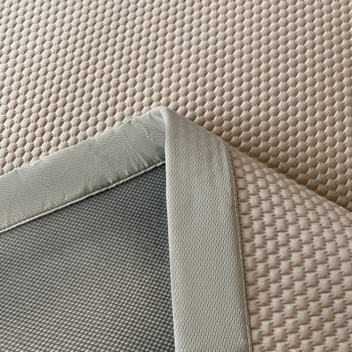 91家纺网 家纺一手货源 找家纺 小叮当家纺仓储工厂店 2025新款冰豆豆贴布绣八宝熊系列绑带床席款（场景一） 绑带款-八宝熊-咖