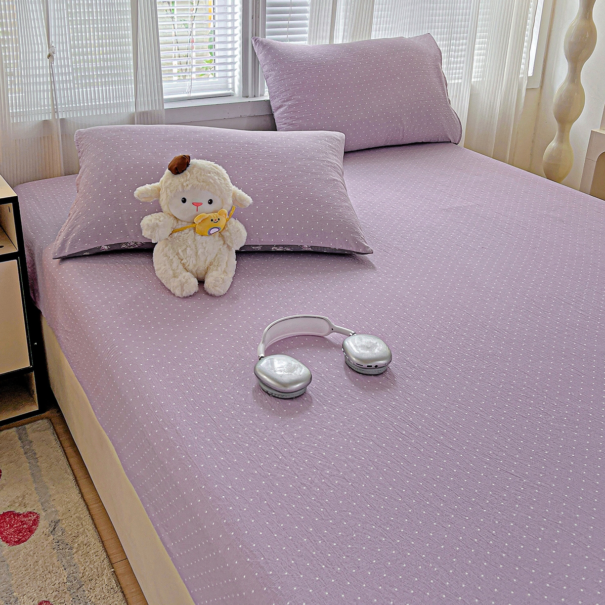 91家纺网 家纺一手货源 找家纺 格真 2025秋冬新款110克高克重提花加厚皱皱纱双层纱印花单床笠 波点-丁香紫