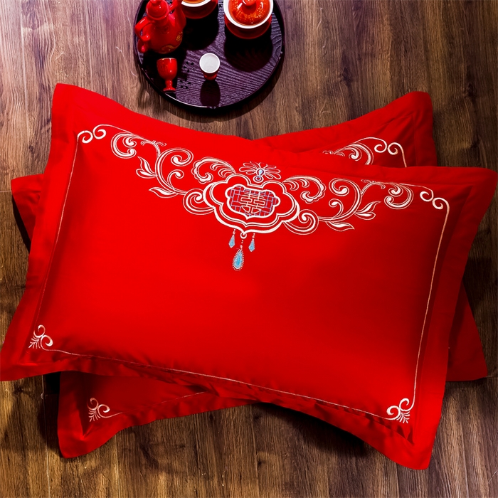 91家纺网 家纺一手货源 找家纺 布乐意 2025新款全棉长绒棉贡缎提花全工艺喷气重工新中式绣花大红婚庆四件套多件套直播佳偶天成