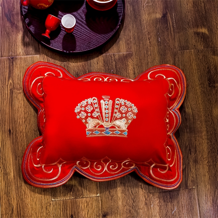 91家纺网 家纺一手货源 找家纺 布乐意 2025新款全棉长绒棉贡缎提花全工艺喷气重工新中式绣花大红婚庆四件套多件套直播佳偶天成