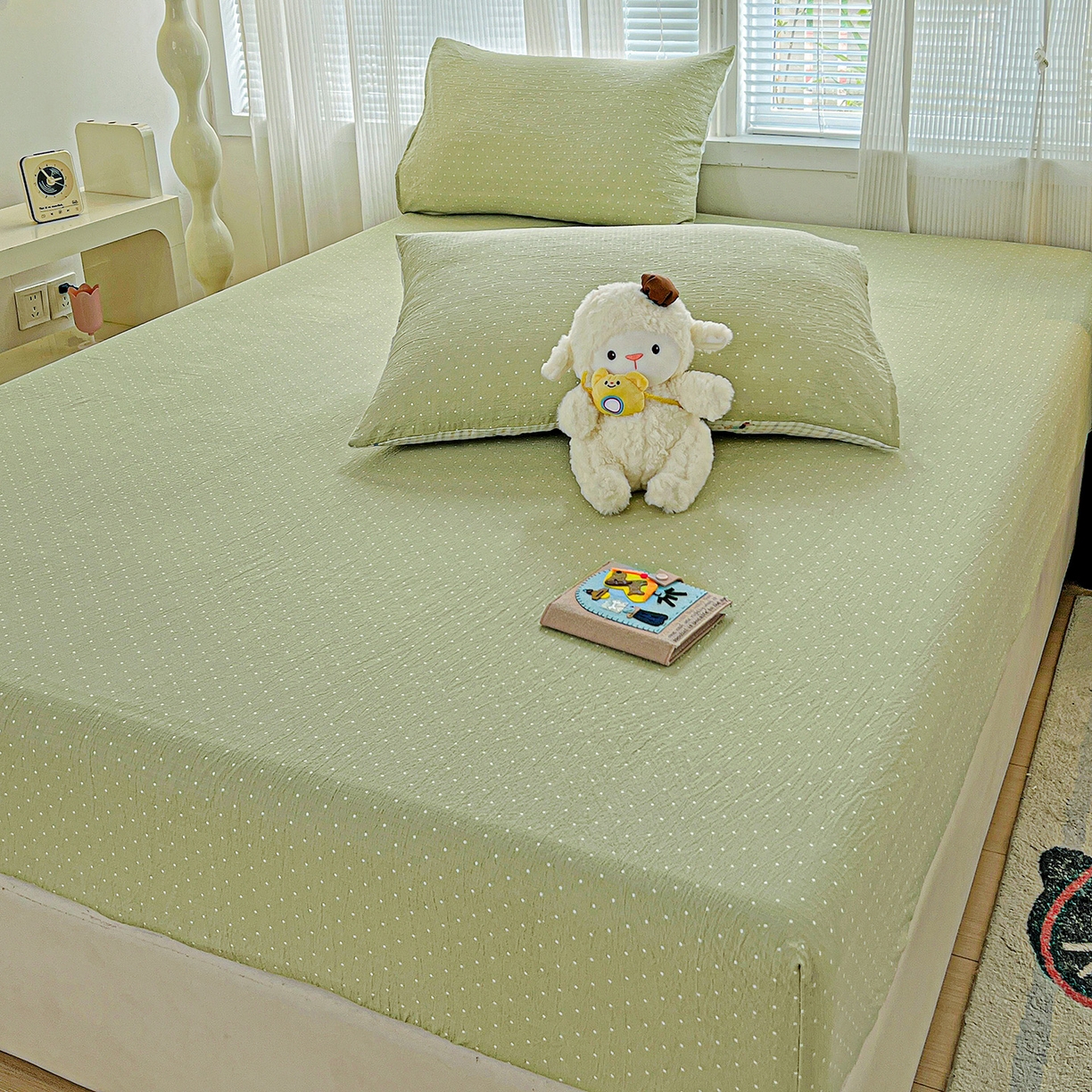 91家纺网 家纺一手货源 找家纺 格真 2025秋冬新款110克高克重提花加厚皱皱纱双层纱印花单床笠 波点-抹茶绿