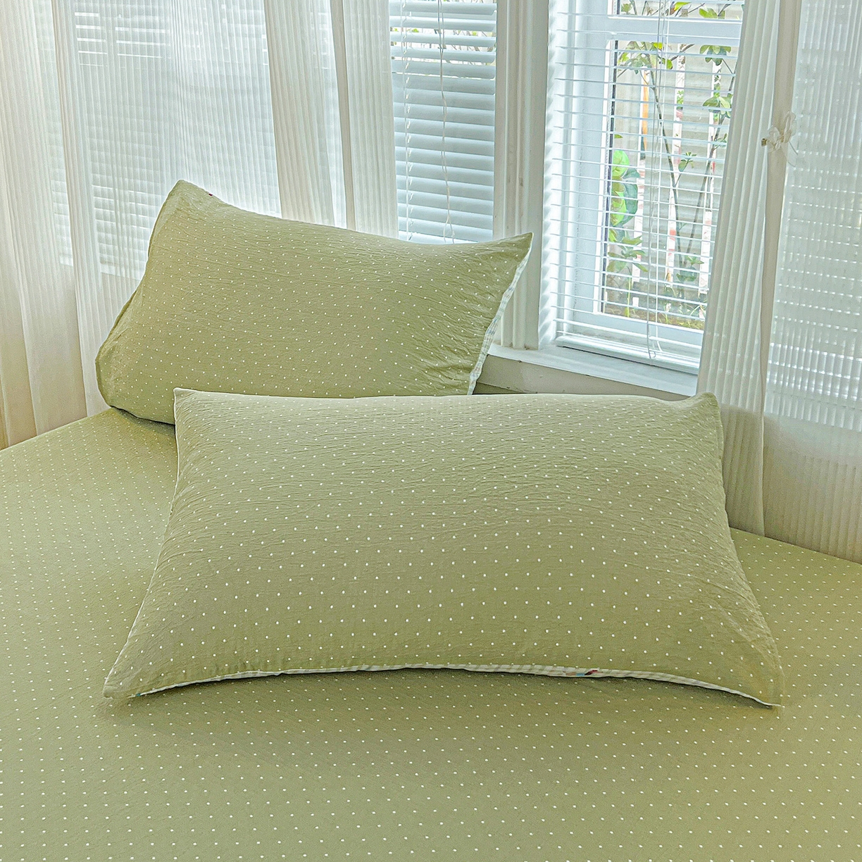 91家纺网 家纺一手货源 找家纺 格真 2025秋冬新款110克高克重提花加厚皱皱纱双层纱印花单床笠 波点-抹茶绿