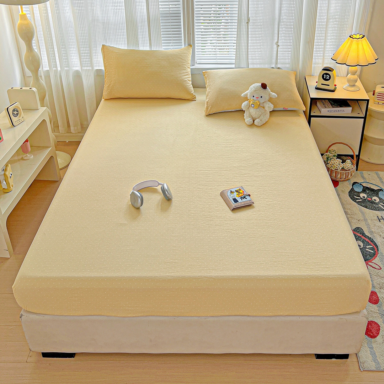 91家纺网 家纺一手货源 找家纺 格真 2025秋冬新款110克高克重提花加厚皱皱纱双层纱印花单床笠 波点-奶油黄