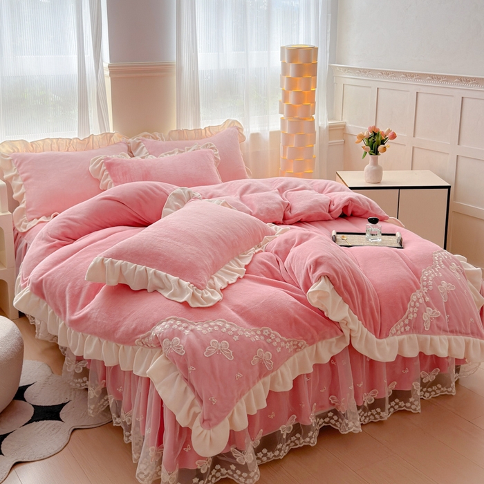 91家纺网 家纺一手货源 找家纺 （总）睡美人 2025韩版蕾丝牛奶绒套件公主风床裙床单款四件套