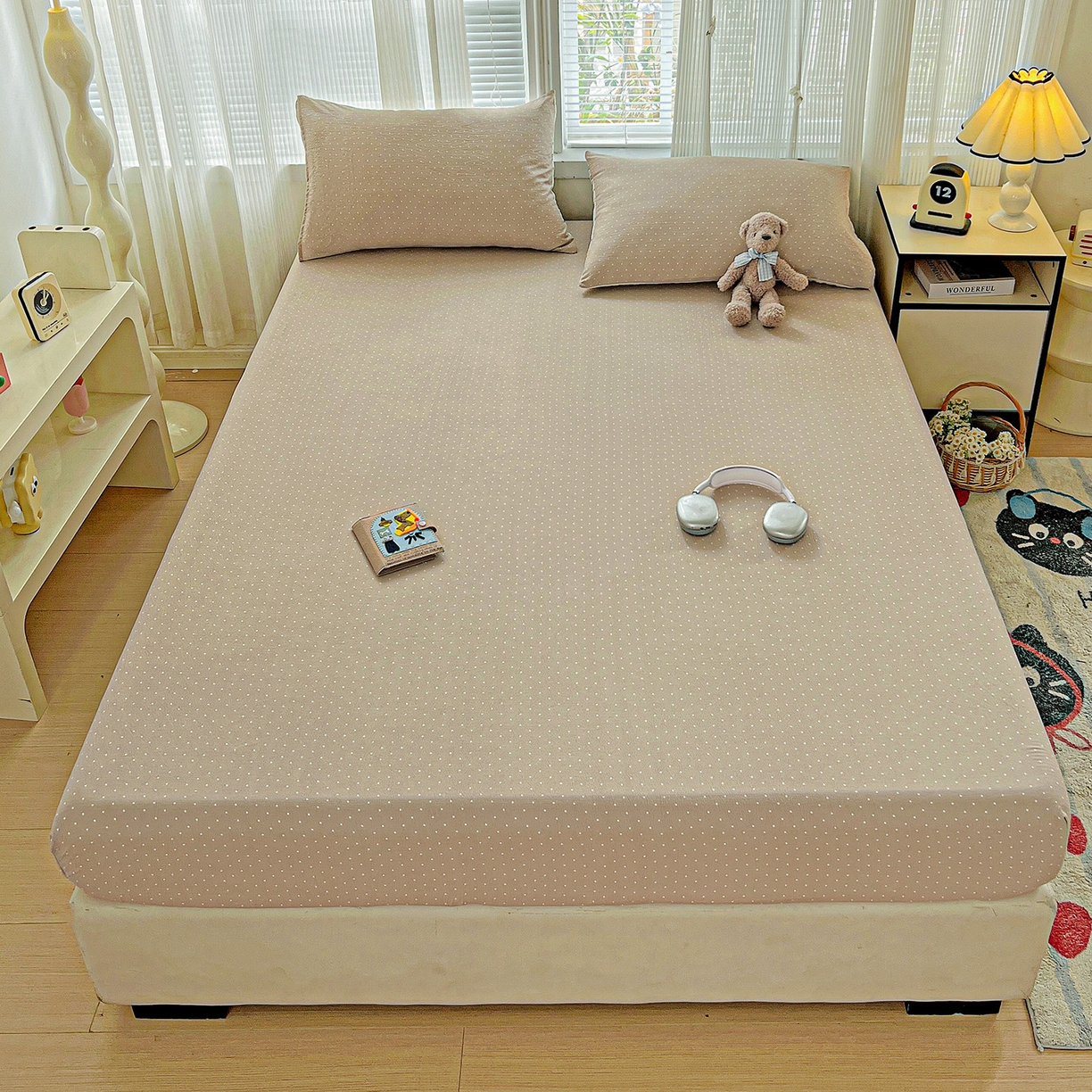 91家纺网 家纺一手货源 找家纺 格真 2025秋冬新款110克高克重提花加厚皱皱纱双层纱印花单床笠 波点-巧克力棕