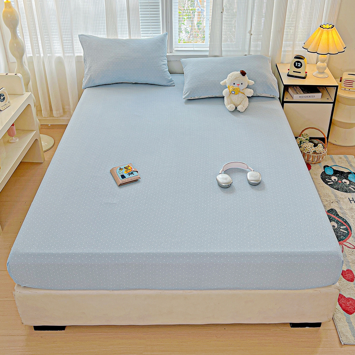 91家纺网 家纺一手货源 找家纺 格真 2025秋冬新款110克高克重提花加厚皱皱纱双层纱印花单床笠 波点-柔雾蓝