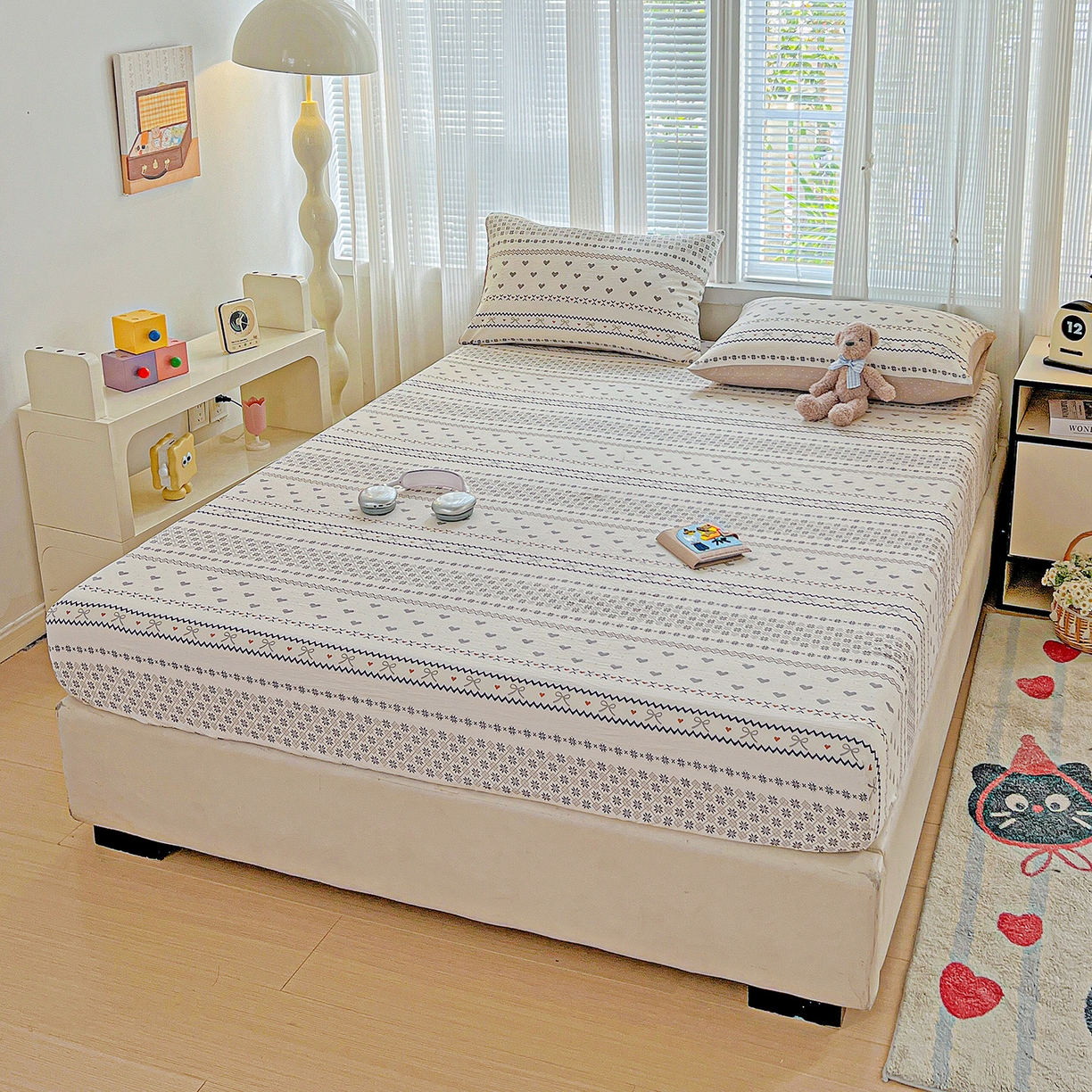 91家纺网 家纺一手货源 找家纺 格真 2025秋冬新款110克高克重提花加厚皱皱纱双层纱印花单床笠 波西米亚