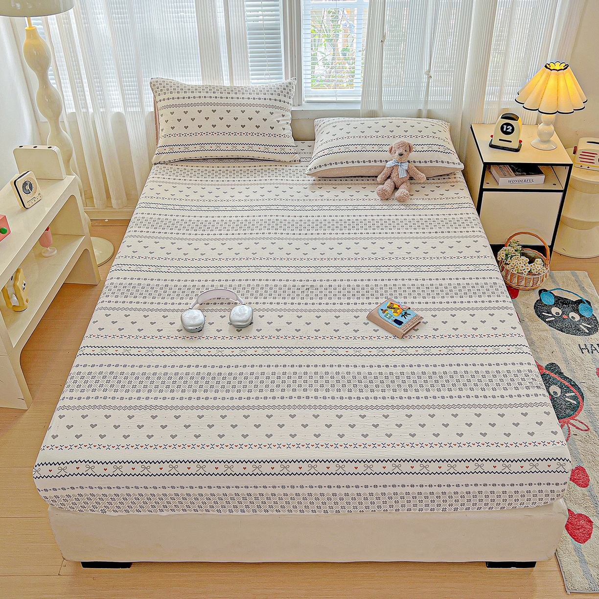 91家纺网 家纺一手货源 找家纺 格真 2025秋冬新款110克高克重提花加厚皱皱纱双层纱印花单床笠 波西米亚