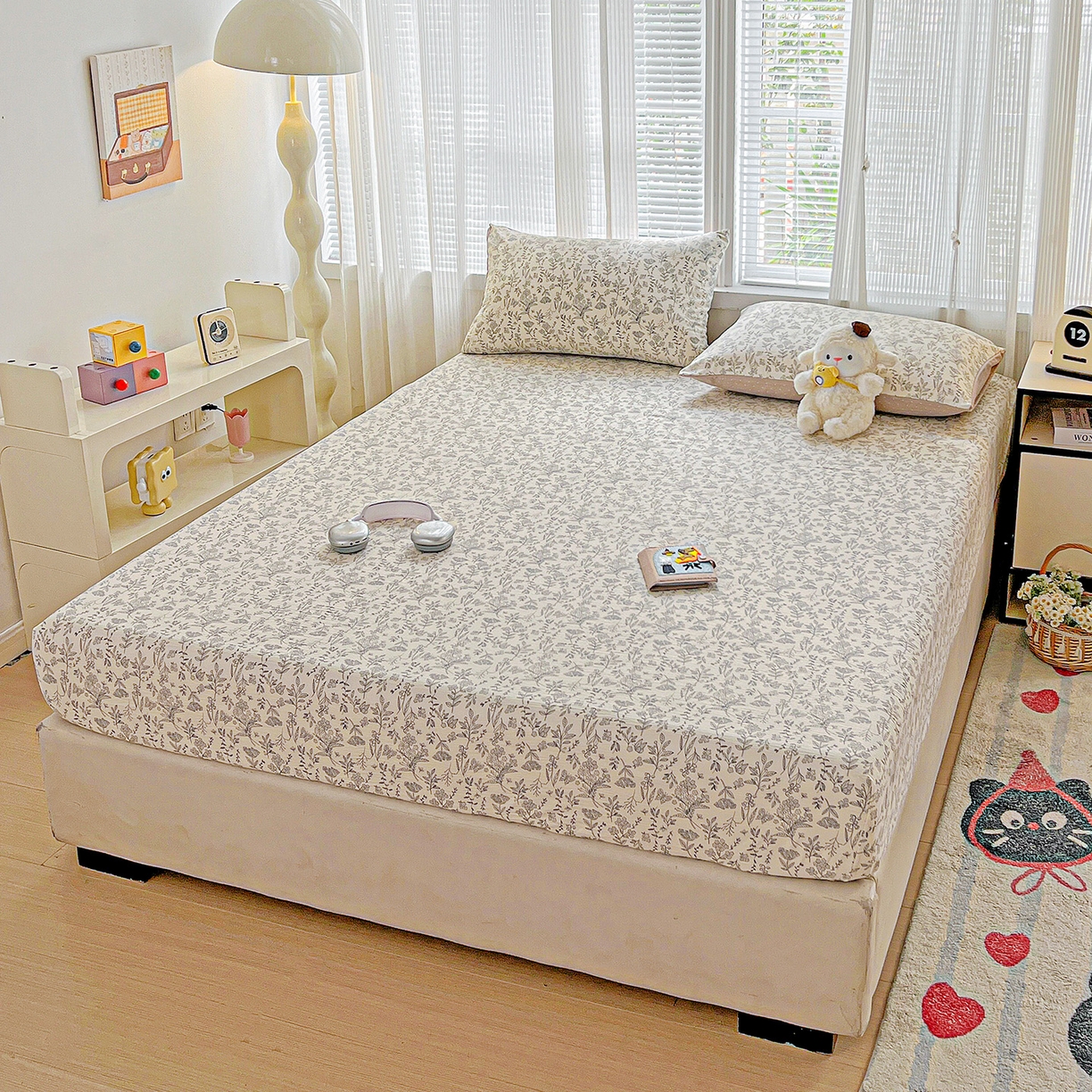 91家纺网 家纺一手货源 找家纺 格真 2025秋冬新款110克高克重提花加厚皱皱纱双层纱印花单床笠 草木集黄