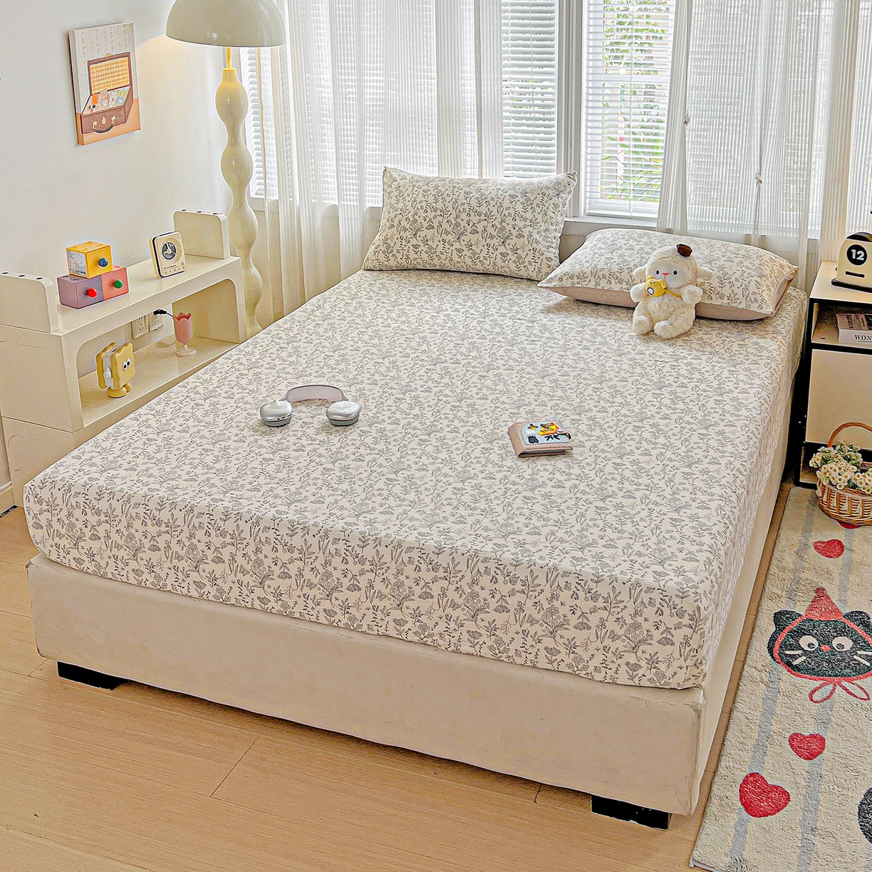 91家纺网 家纺一手货源 找家纺 格真 2025秋冬新款110克高克重提花加厚皱皱纱双层纱印花单床笠 草木集黄