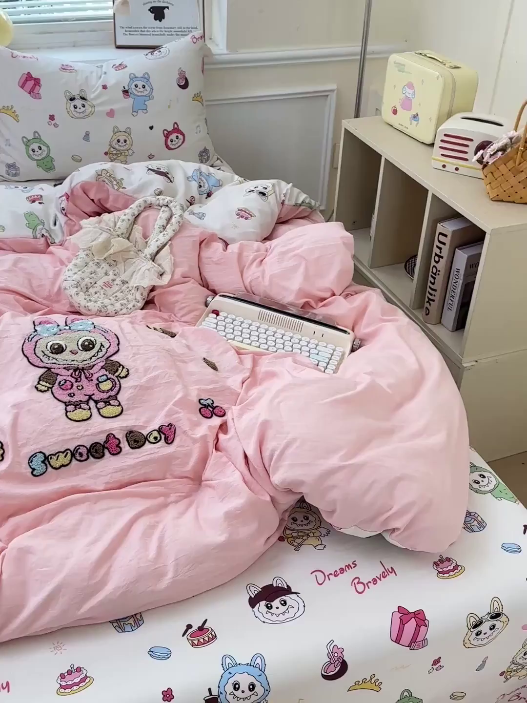 91家纺网 家纺一手货源 找家纺 （总）奈颜 2025新款爆款水洗云朵棉毛巾绣四件套