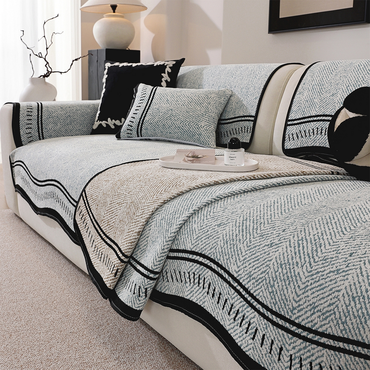 91家纺网 家纺一手货源 找家纺 共鸣沙发垫 2025新款雪尼尔异形波浪沙发垫 雪尼尔异形波浪蓝色