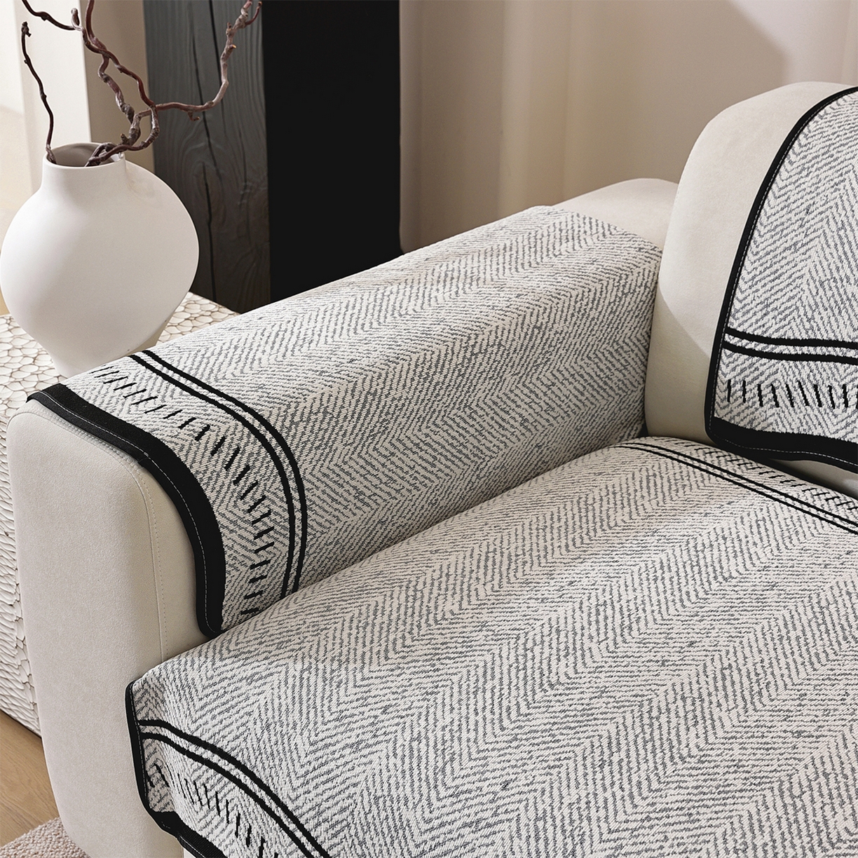 91家纺网 家纺一手货源 找家纺 共鸣沙发垫 2025新款雪尼尔异形波浪沙发垫 雪尼尔异形波浪灰色