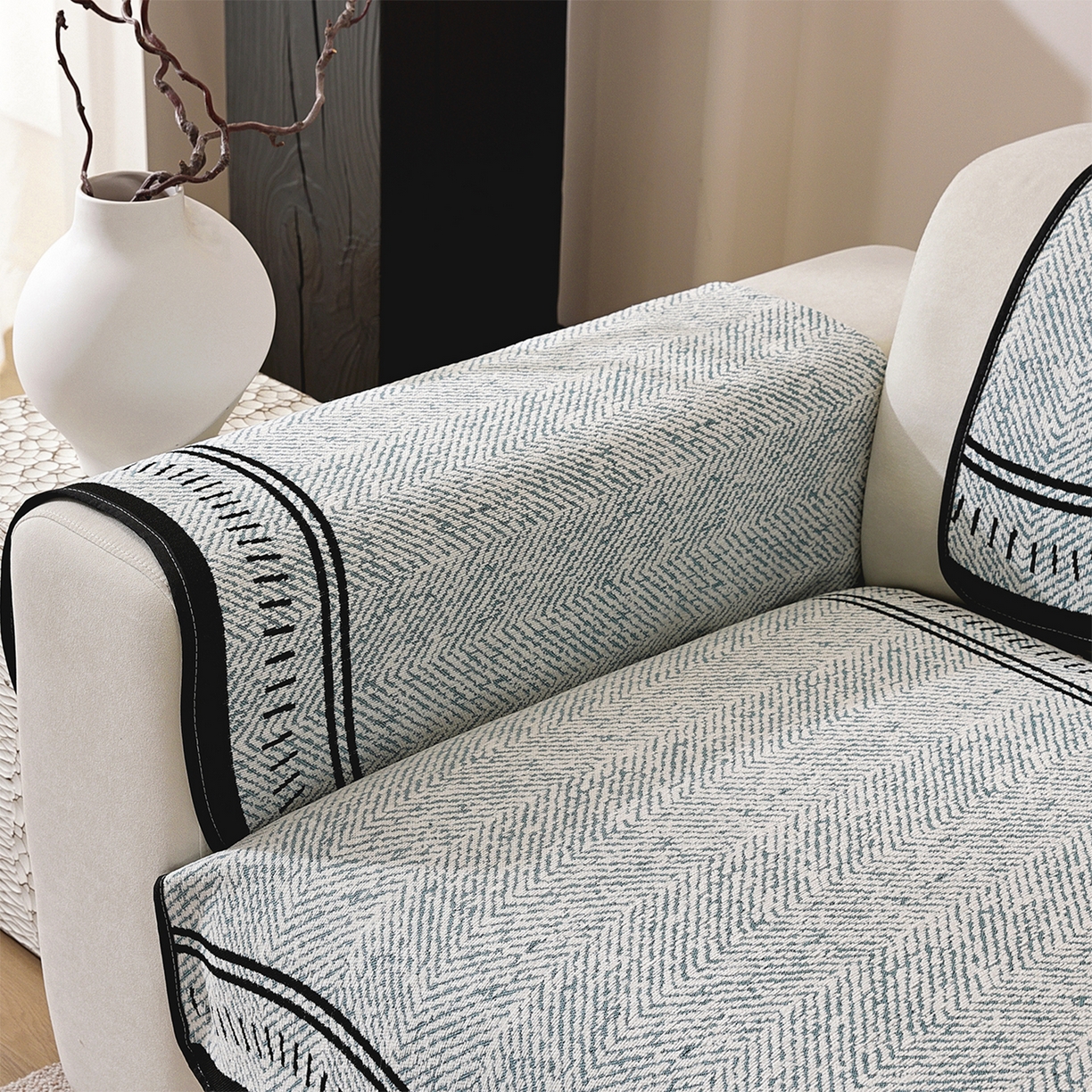 91家纺网 家纺一手货源 找家纺 共鸣沙发垫 2025新款雪尼尔异形波浪沙发垫 雪尼尔异形波浪蓝色