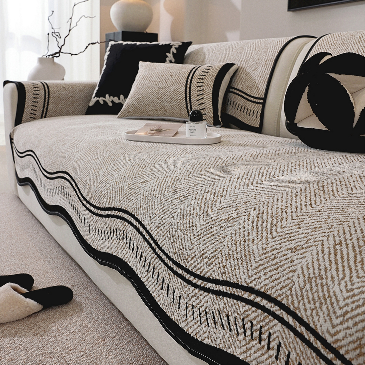 91家纺网 家纺一手货源 找家纺 共鸣沙发垫 2025新款雪尼尔异形波浪沙发垫 雪尼尔异形波浪咖色