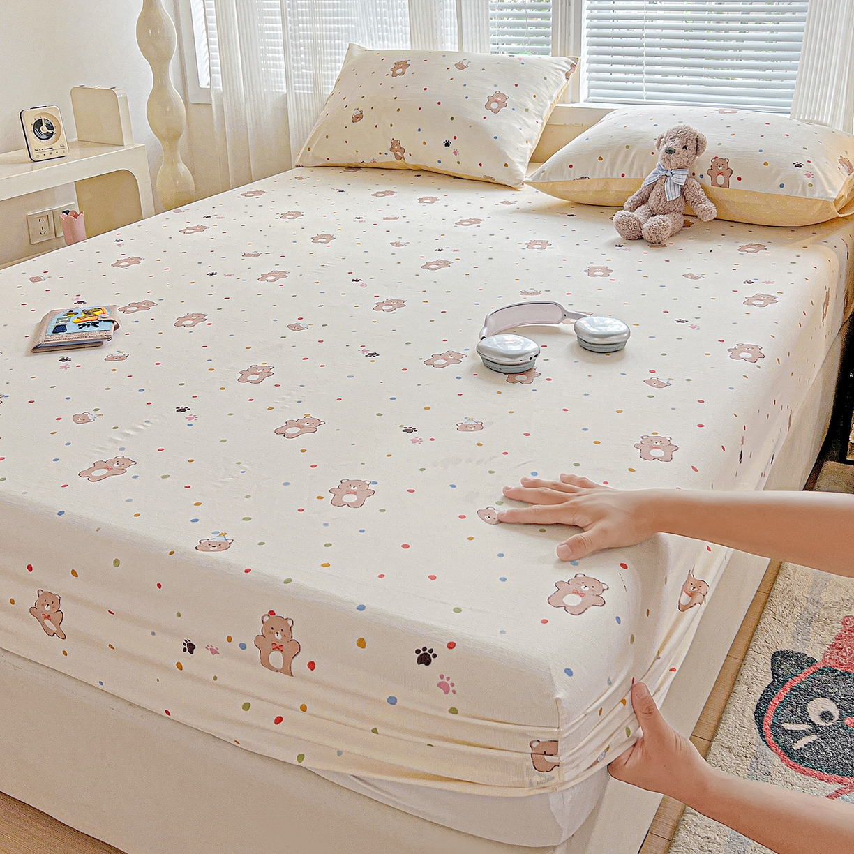 91家纺网 家纺一手货源 找家纺 格真 2025秋冬新款110克高克重提花加厚皱皱纱双层纱印花单床笠 可爱熊