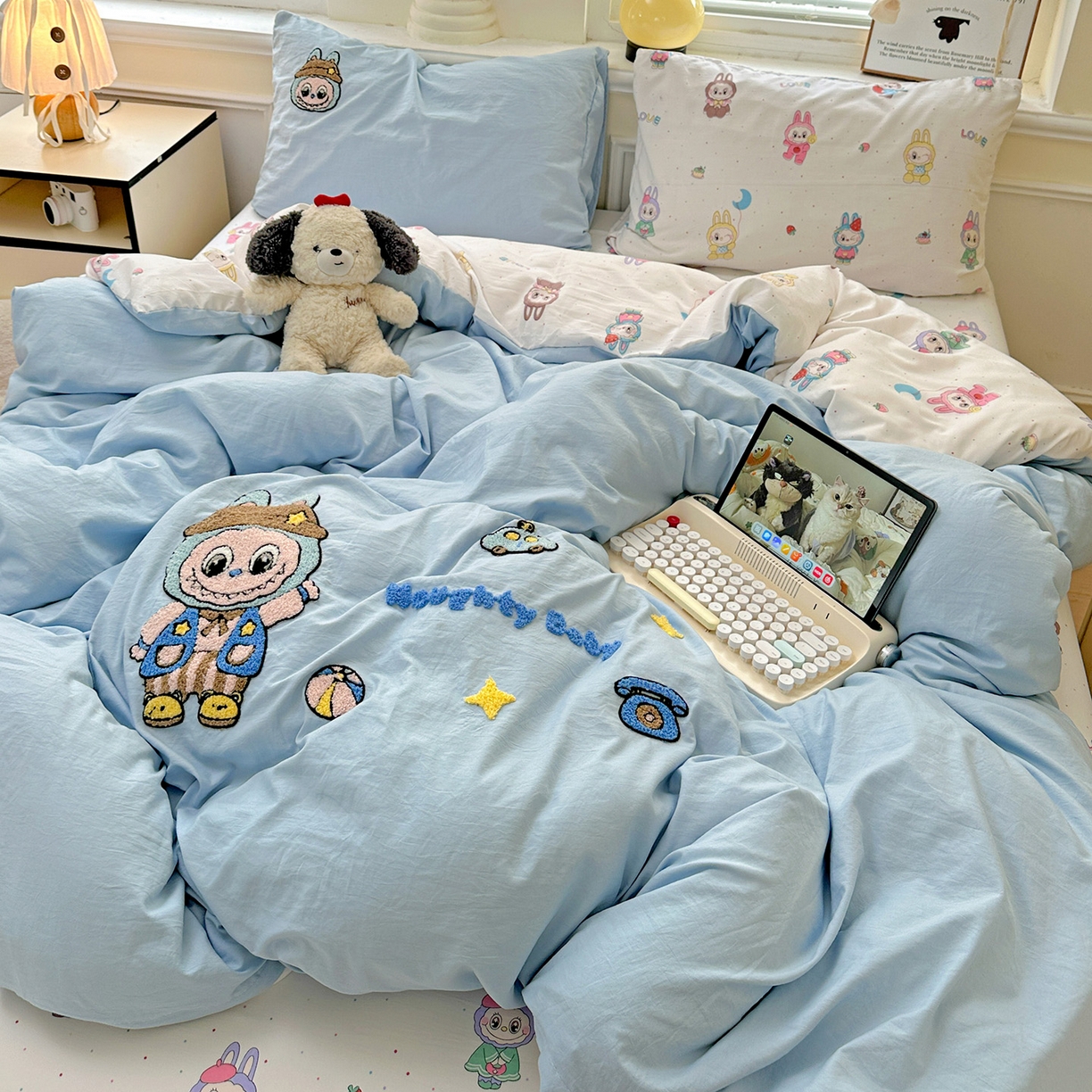 91家纺网 家纺一手货源 找家纺 （总）奈颜 2025新款爆款水洗云朵棉毛巾绣四件套