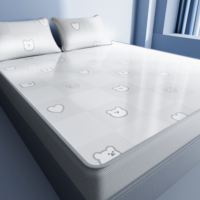 小叮当家纺仓储工厂店 2025新款凉感三明治冰丝席凉席-芳华系列-床笠款-版本二 芳华床笠-小熊爱心