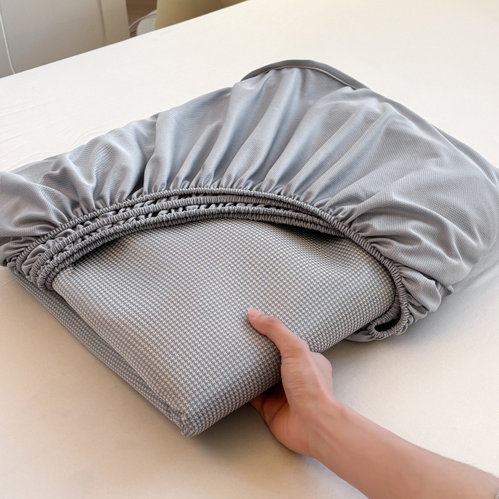 91家纺网 家纺一手货源 找家纺 小叮当家纺仓储工厂店 2025新款凉感三明治冰丝席凉席-芳华系列-床笠款-版本二 芳华床笠-点子灰