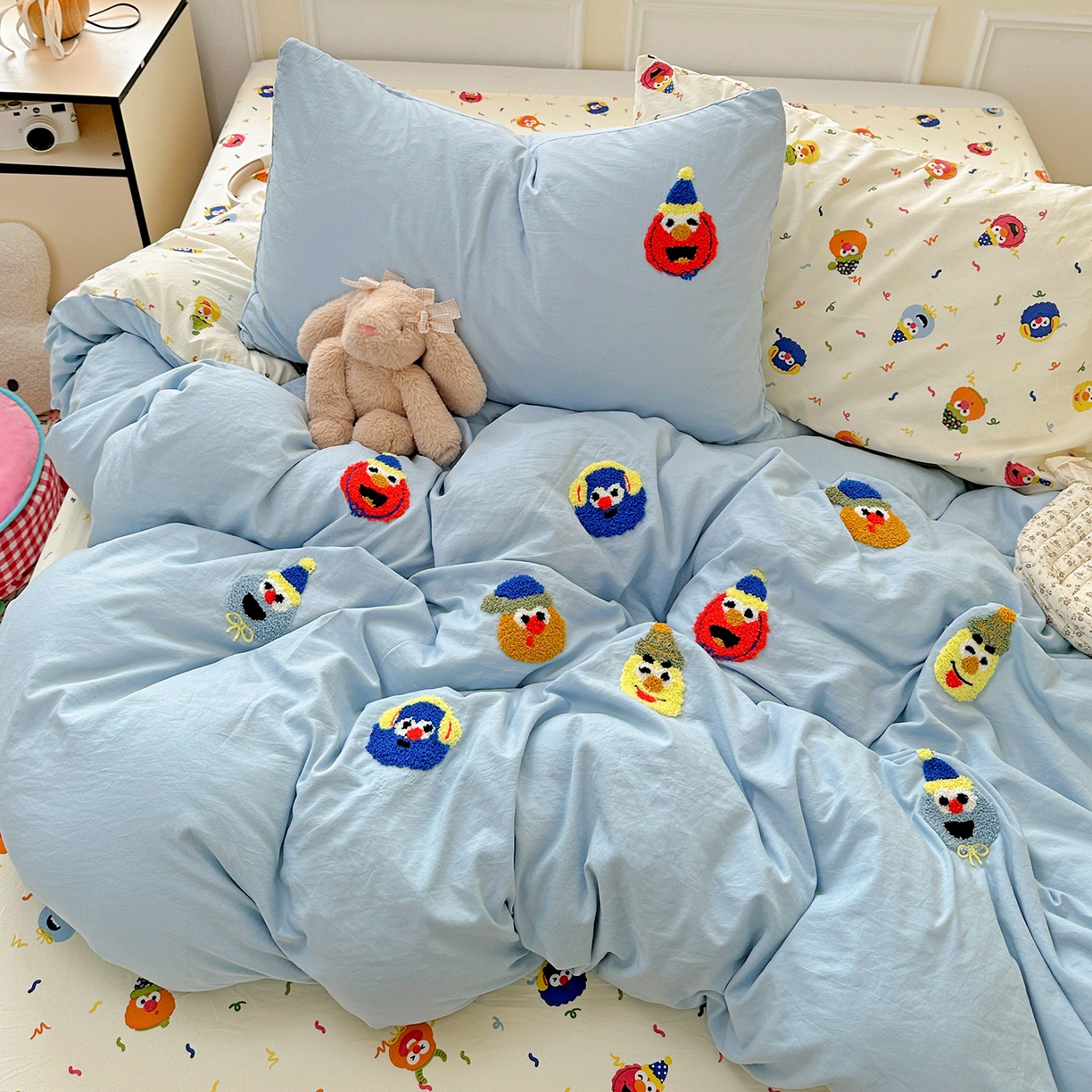 91家纺网 家纺一手货源 找家纺 （总）奈颜 2025新款爆款水洗云朵棉毛巾绣四件套