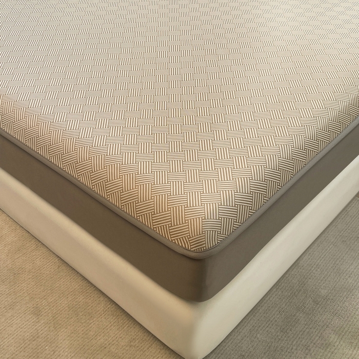 91家纺网 家纺一手货源 找家纺 小叮当家纺仓储工厂店 2025新款凉感三明治冰丝席凉席-芳华系列-床笠款-版本二 芳华床笠-方格纹（咖）