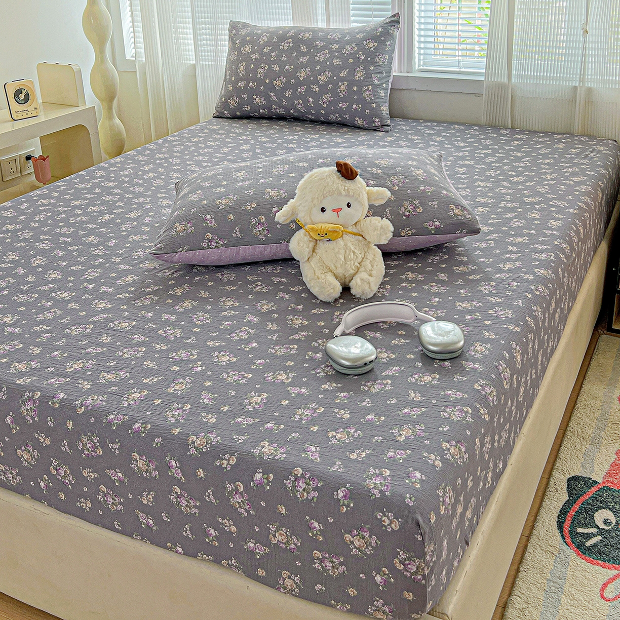 91家纺网 家纺一手货源 找家纺 格真 2025秋冬新款110克高克重提花加厚皱皱纱双层纱印花单床笠 乌木沉香