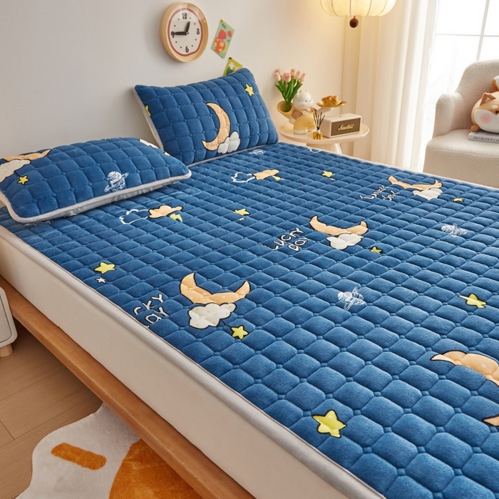 91家纺网 家纺一手货源 找家纺 奇丝雅 2025新款A类牛奶绒床褥床垫软垫家用学生宿舍上下铺寝室床护垫夹棉褥子-大床款单件 晚安