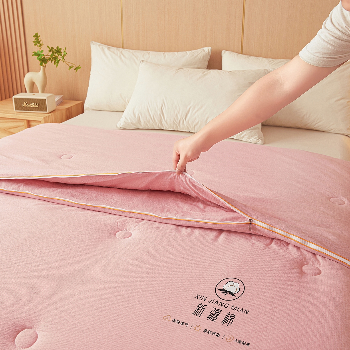 91家纺网 家纺一手货源 找家纺 逸居家纺 2025新款超软木棉100%新疆棉花被被子被芯包质检 粉色-100%新疆棉包质检