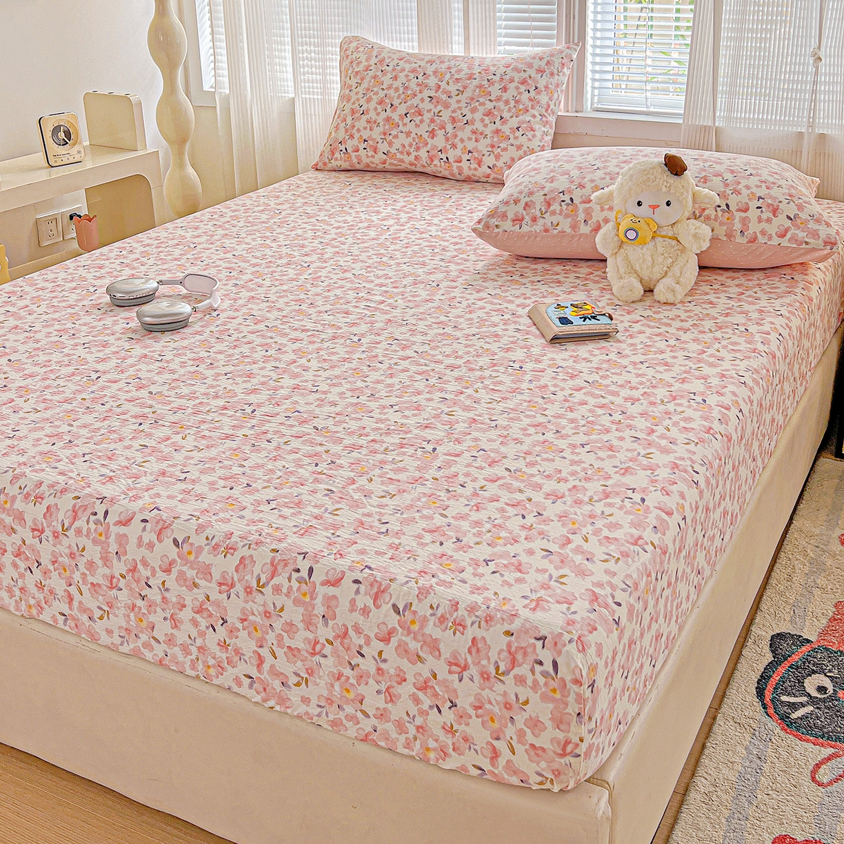 91家纺网 家纺一手货源 找家纺 格真 2025秋冬新款110克高克重提花加厚皱皱纱双层纱印花单床笠 嫣然