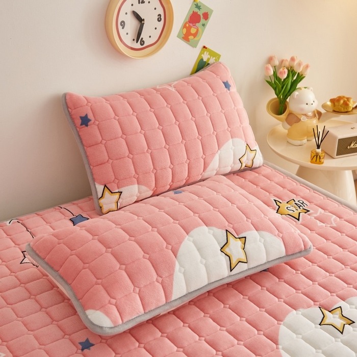 91家纺网 家纺一手货源 找家纺 奇丝雅 2025新款A类牛奶绒床褥床垫软垫家用学生宿舍上下铺寝室床护垫夹棉褥子-大床款单件 水纹星