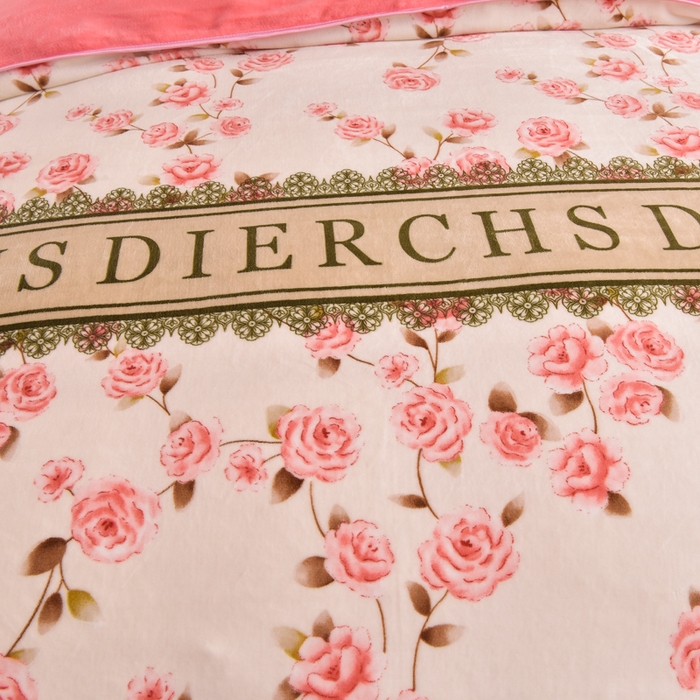 91家纺网 家纺一手货源 找家纺 （总）德比尔斯 2025新款牛奶绒床裙四件套8-9斤法莱绒直播爆款日产2万套