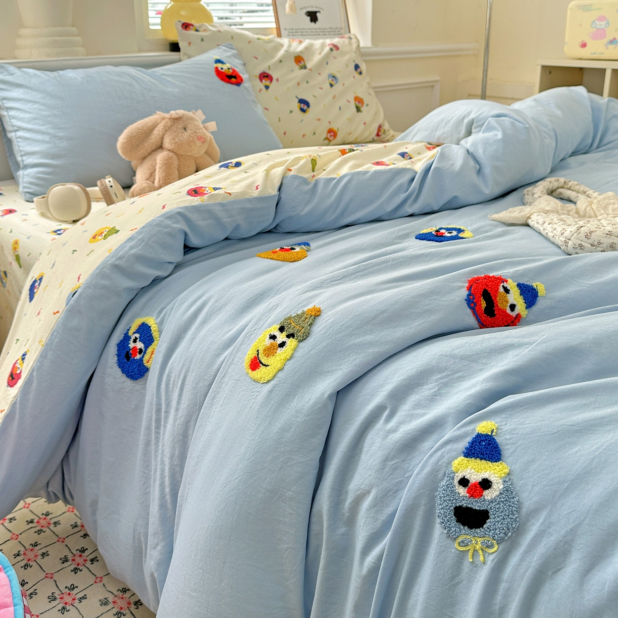 91家纺网 家纺一手货源 找家纺 奈颜 2025新款爆款水洗云朵棉毛巾绣四件套 芝麻派对