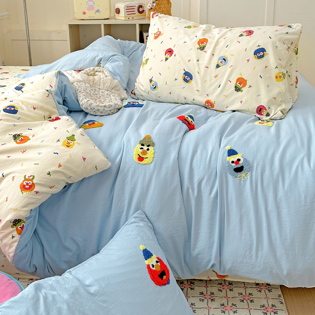 91家纺网 家纺一手货源 找家纺 奈颜 2025新款爆款水洗云朵棉毛巾绣四件套 芝麻派对