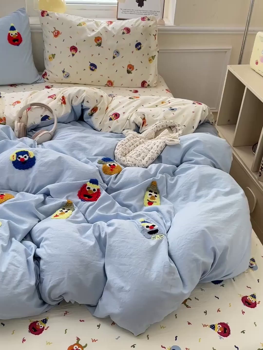 91家纺网 家纺一手货源 找家纺 奈颜 2025新款爆款水洗云朵棉毛巾绣四件套 芝麻派对