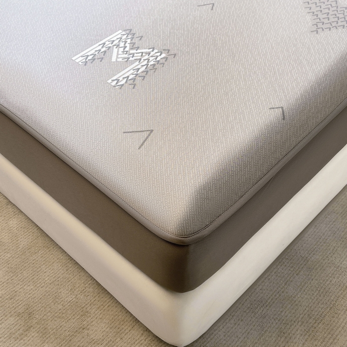 91家纺网 家纺一手货源 找家纺 小叮当家纺仓储工厂店 2025新款凉感三明治冰丝席凉席-芳华系列-床笠款-版本二 芳华床笠-字母B