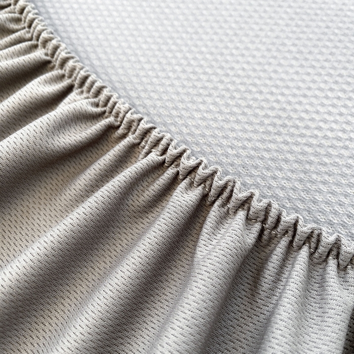 91家纺网 家纺一手货源 找家纺 小叮当家纺仓储工厂店 2025新款凉感三明治冰丝席凉席-芳华系列-床笠款-版本二 芳华床笠-字母M（灰)