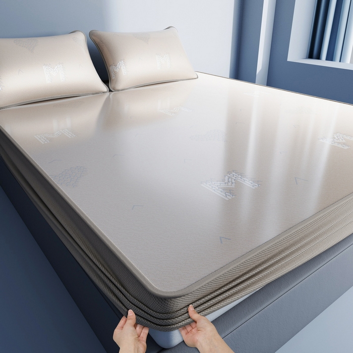 91家纺网 家纺一手货源 找家纺 小叮当家纺仓储工厂店 2025新款凉感三明治冰丝席凉席-芳华系列-床笠款-版本二 芳华床笠-字母M（咖）