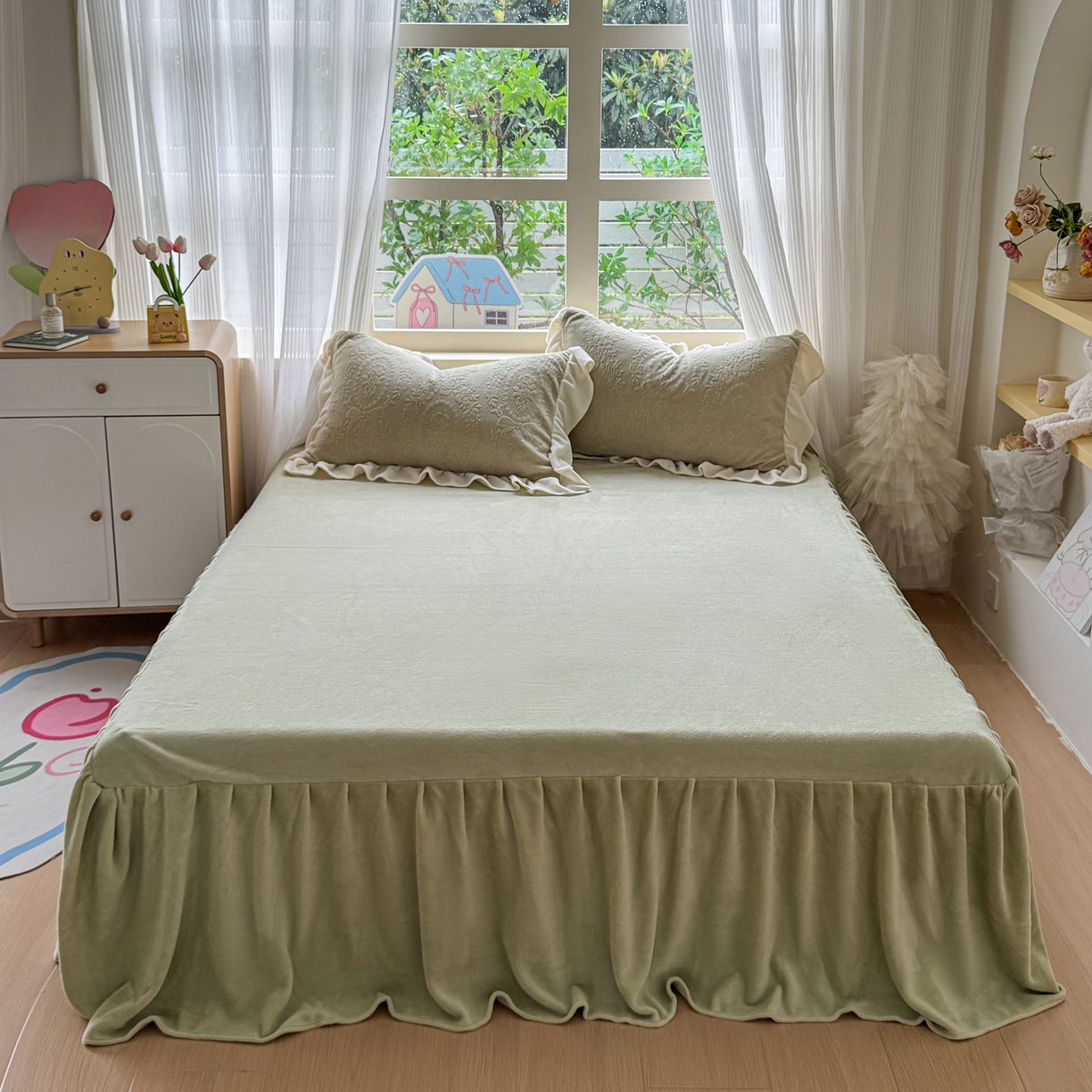 91家纺网 家纺一手货源 找家纺 KA家纺 2025新款冬雕花牛奶绒床裙款四件套-织梦系列 织梦绿