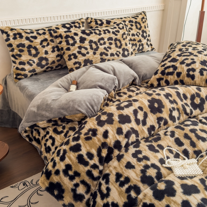 91家纺网 家纺一手货源 找家纺 橘子家 2025新款轻奢兔绒高克重四件套 豹纹-咖